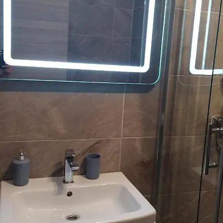 Apartament Alezzi Ely *